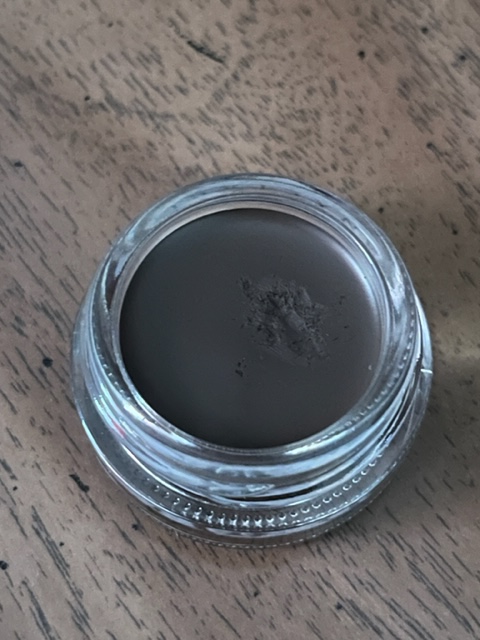 Anastasia Beverly Hills Dip Brow Product