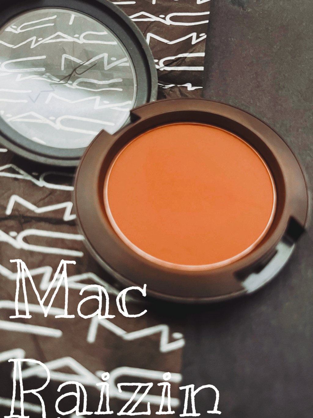 Mac Spotlight: Powder Blush Raizin