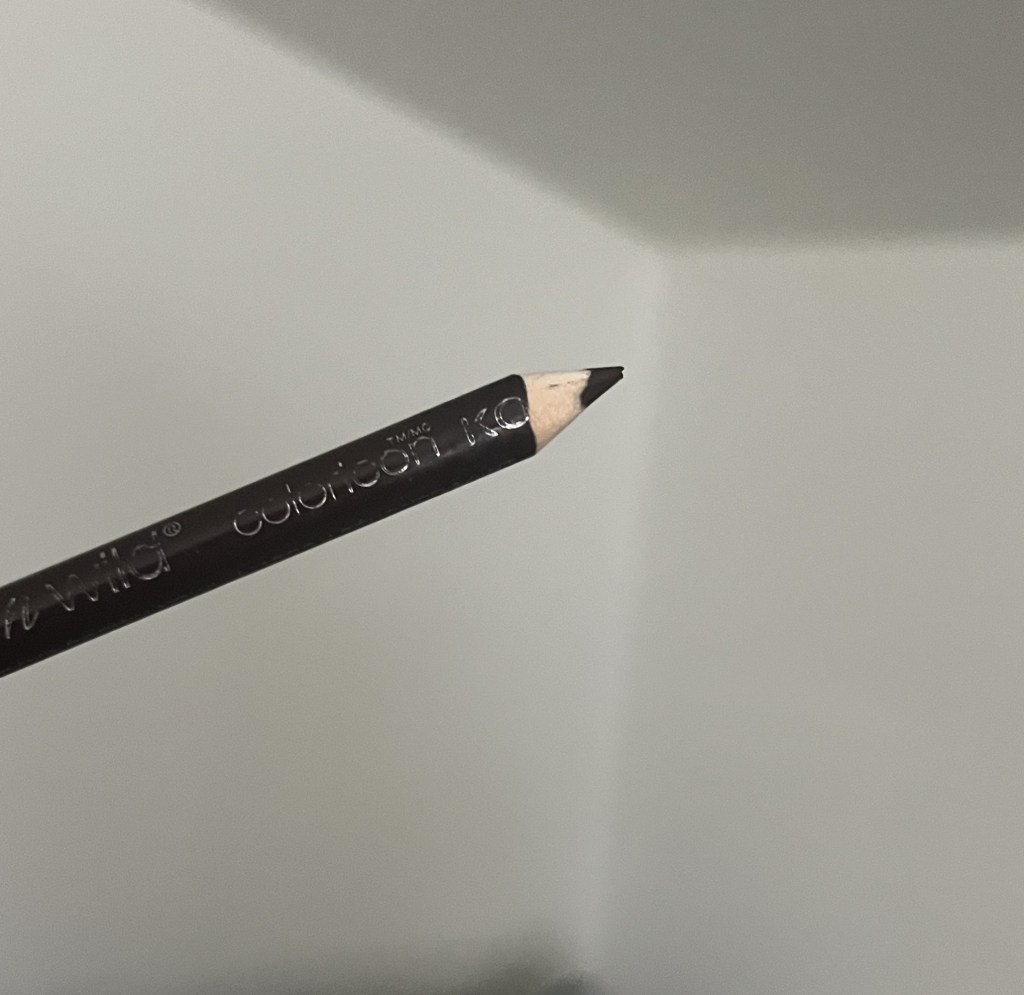 Wet n wild Kohl eyeliner pencil in the color Simma Brown Now.
