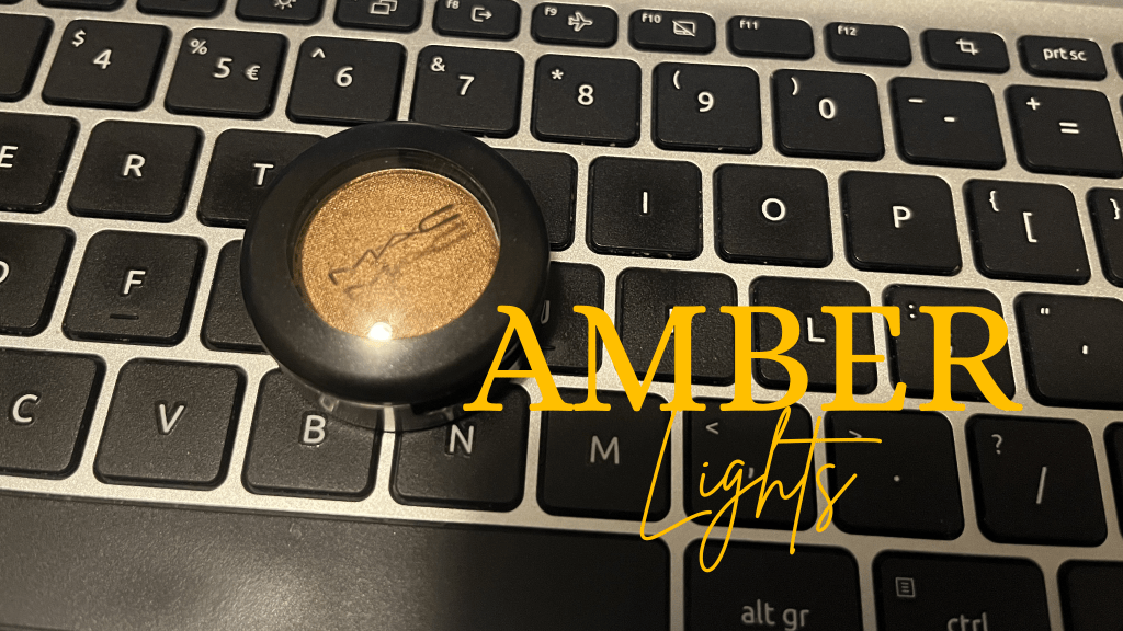 Mac Spotlight: Satin Eyeshadow Amber Lights