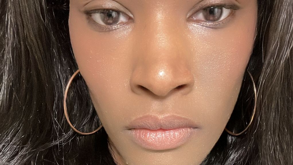 Recreate Meghan Markle’s Makeup: Tips, Products, and Alternatives 👑💄